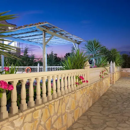 Three Graces Complex * Laganas