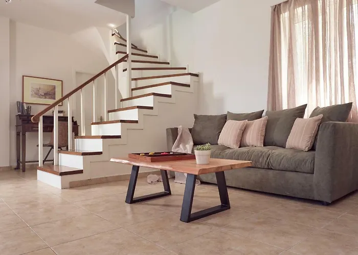 Three Graces Complex