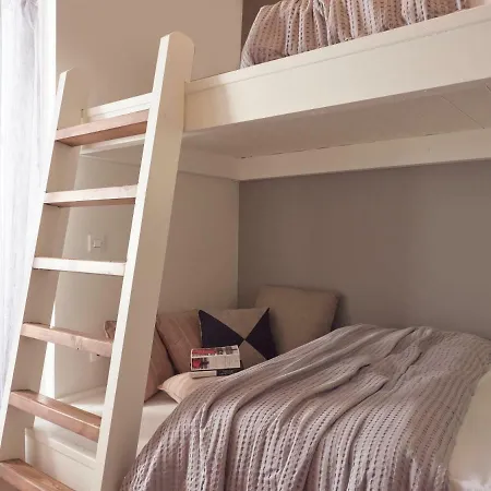 Three Graces Complex *