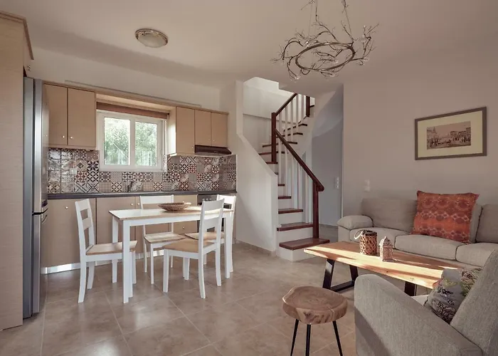 Three Graces Complex *